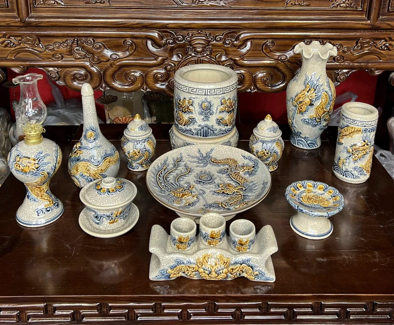 Bộ đồ thờ Gốm sứ Bát Tràng Ban thờ 1 Bát hương Men Rạn đắp nổi