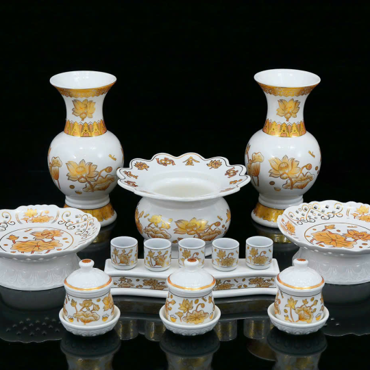 Bộ Đồ Thờ Cúng Sứ Trắng Sen Vàng Cao Cấp